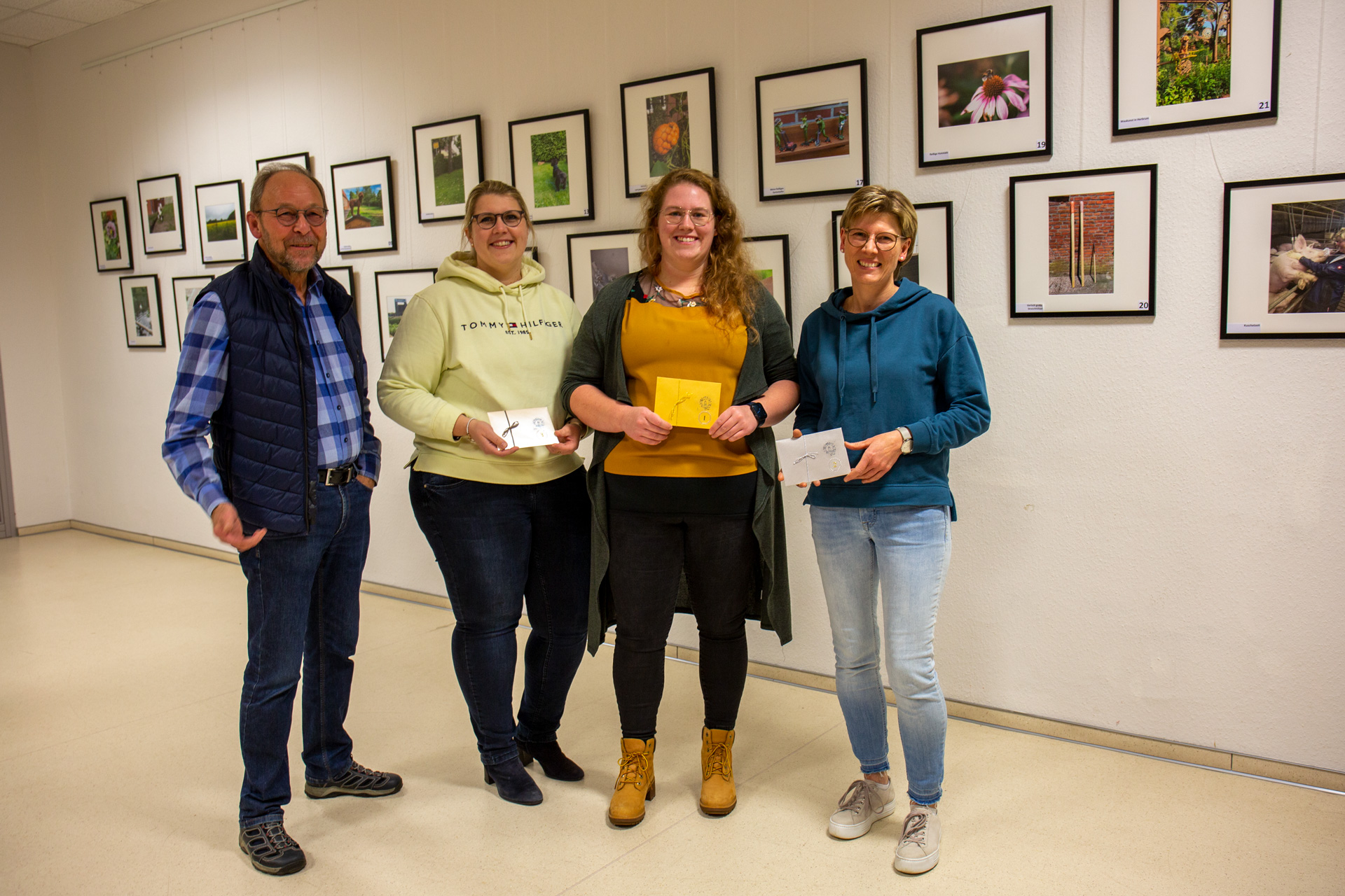 Fotowettbewerb 2022 - Gewinner Das Gewinnerteam des Fotowettbewerbs 2022